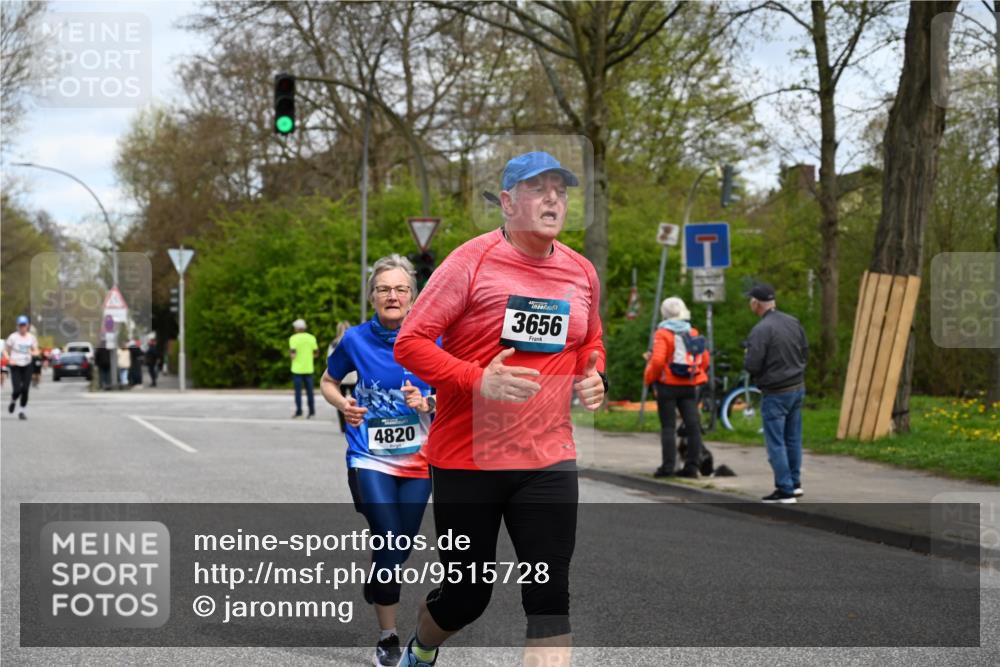 12.04.2026 - 45. Internationalen Wilhelmsburger Insellauf J. Mangold http://msf.ph/oto/9515728 12.04.2026 13:16:12 Ziel 2681, 5839, 5582, 5666, 3993, 5517, 3710, 3709, 4132, 2849, 4808, 5261, 3220, 4502, 3897, 3245, 4849, 3195, 3195, 5275, 5269, 4820, 4926, 3656, 4312, 5404, 5404, 3704, 3846, 2316 meine-sportfotos.de