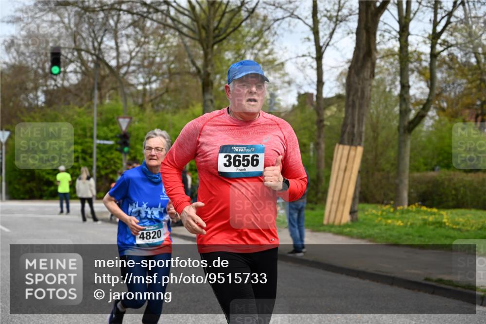 12.04.2026 - 45. Internationalen Wilhelmsburger Insellauf J. Mangold http://msf.ph/oto/9515733 12.04.2026 13:16:13 Ziel 5666, 3993, 5517, 3710, 3709, 4132, 2849, 4808, 5261, 3220, 4502, 3897, 3245, 4849, 3195, 5275, 5269, 5275, 5269, 4820, 4926, 3656, 4312, 5404, 3704, 3846, 2316 meine-sportfotos.de