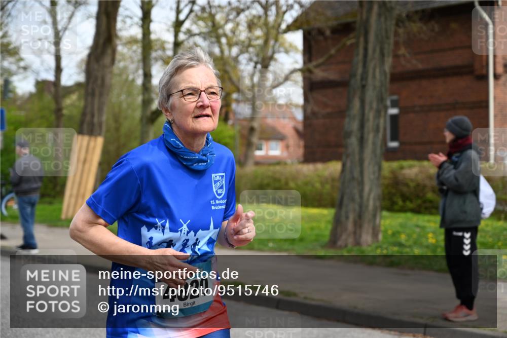 12.04.2026 - 45. Internationalen Wilhelmsburger Insellauf J. Mangold http://msf.ph/oto/9515746 12.04.2026 13:16:14 Ziel 5666, 3993, 5517, 3710, 3709, 4132, 2849, 4808, 5261, 3220, 4502, 3897, 3245, 4849, 3195, 5275, 5269, 4820, 4926, 4820, 4926, 3656, 4312, 5404, 3704, 3846, 2316 meine-sportfotos.de
