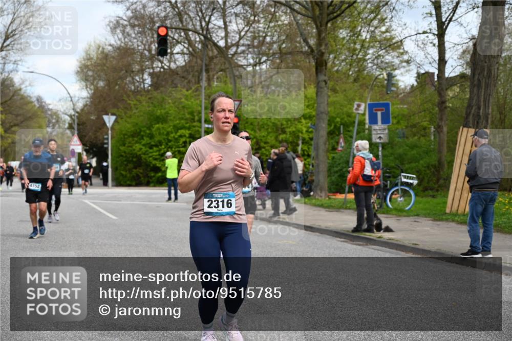 12.04.2026 - 45. Internationalen Wilhelmsburger Insellauf J. Mangold http://msf.ph/oto/9515785 12.04.2026 13:16:29 Ziel 5261, 3220, 4502, 3897, 3245, 4849, 3195, 5275, 5269, 4820, 4926, 3656, 4312, 5404, 3704, 3846, 2316, 5487, 3040, 4752, 3886, 3097, 2942, 3575 meine-sportfotos.de