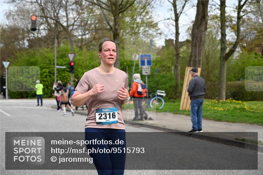 12.04.2026 - 45. Internationalen Wilhelmsburger Insellauf J. Mangold http://msf.ph/oto/9515793 12.04.2026 13:16:30 Ziel 3220, 4502, 3897, 3245, 4849, 3195, 5275, 5269, 4820, 4926, 3656, 4312, 5404, 3704, 3846, 2316, 5487, 5487, 3040, 4752, 3886, 3097, 2942, 3575 meine-sportfotos.de