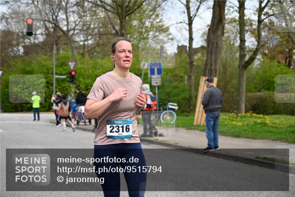 12.04.2026 - 45. Internationalen Wilhelmsburger Insellauf J. Mangold http://msf.ph/oto/9515794 12.04.2026 13:16:30 Ziel 3220, 4502, 3897, 3245, 4849, 3195, 5275, 5269, 4820, 4926, 3656, 4312, 5404, 3704, 3846, 2316, 5487, 5487, 3040, 4752, 3886, 3097, 2942, 3575 meine-sportfotos.de