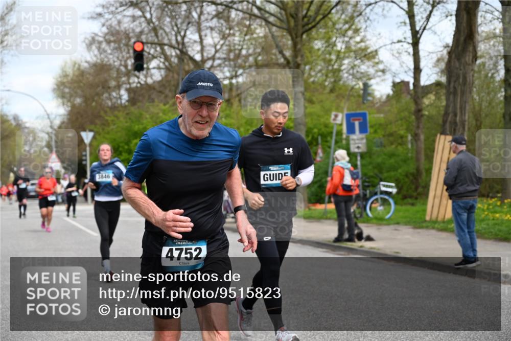 12.04.2026 - 45. Internationalen Wilhelmsburger Insellauf J. Mangold http://msf.ph/oto/9515823 12.04.2026 13:16:34 Ziel 3245, 4849, 3195, 5275, 5269, 4820, 4926, 3656, 4312, 5404, 3704, 3846, 2316, 2316, 5487, 3040, 4752, 3886, 3097, 2942, 3575, 2670, 3061 meine-sportfotos.de