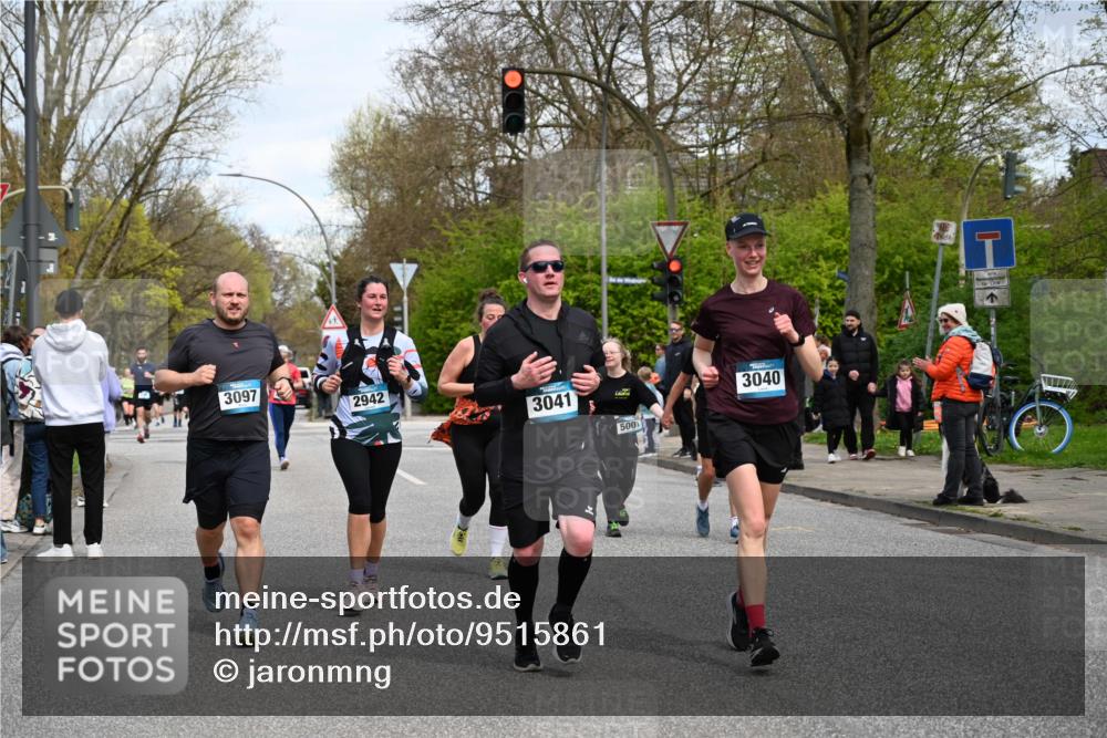12.04.2026 - 45. Internationalen Wilhelmsburger Insellauf J. Mangold http://msf.ph/oto/9515861 12.04.2026 13:16:43 Ziel 3656, 4312, 5404, 3704, 3846, 2316, 5487, 3040, 3040, 4752, 3886, 3097, 2942, 3575, 2670, 3061, 3281, 4315, 4867, 4868, 4130, 4129, 2609, 2610, 2571, 5001, 5532, 4392 meine-sportfotos.de