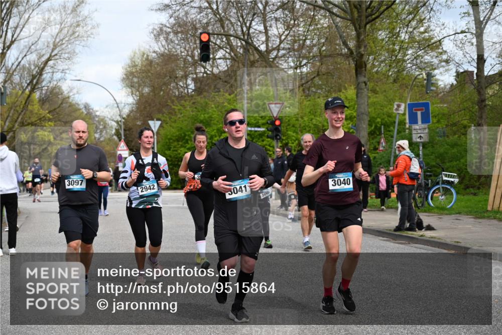 12.04.2026 - 45. Internationalen Wilhelmsburger Insellauf J. Mangold http://msf.ph/oto/9515864 12.04.2026 13:16:43 Ziel 3656, 4312, 5404, 3704, 3846, 2316, 5487, 3040, 3040, 4752, 3886, 3097, 2942, 3575, 2670, 3061, 3281, 4315, 4867, 4868, 4130, 4129, 2609, 2610, 2571, 5001, 5532, 4392 meine-sportfotos.de