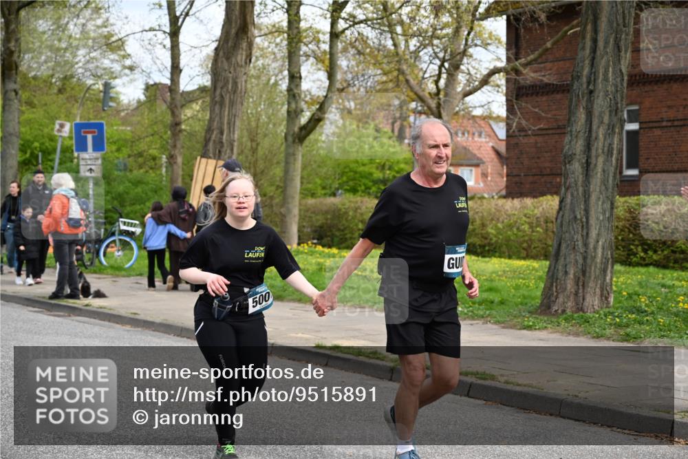 12.04.2026 - 45. Internationalen Wilhelmsburger Insellauf J. Mangold http://msf.ph/oto/9515891 12.04.2026 13:16:47 Ziel 5404, 3704, 3846, 2316, 5487, 3040, 4752, 3886, 3886, 3097, 2942, 3575, 2670, 3061, 3281, 3281, 4315, 4867, 4868, 4130, 4129, 2609, 2610, 2571, 5001, 5532, 4392, 4642 meine-sportfotos.de