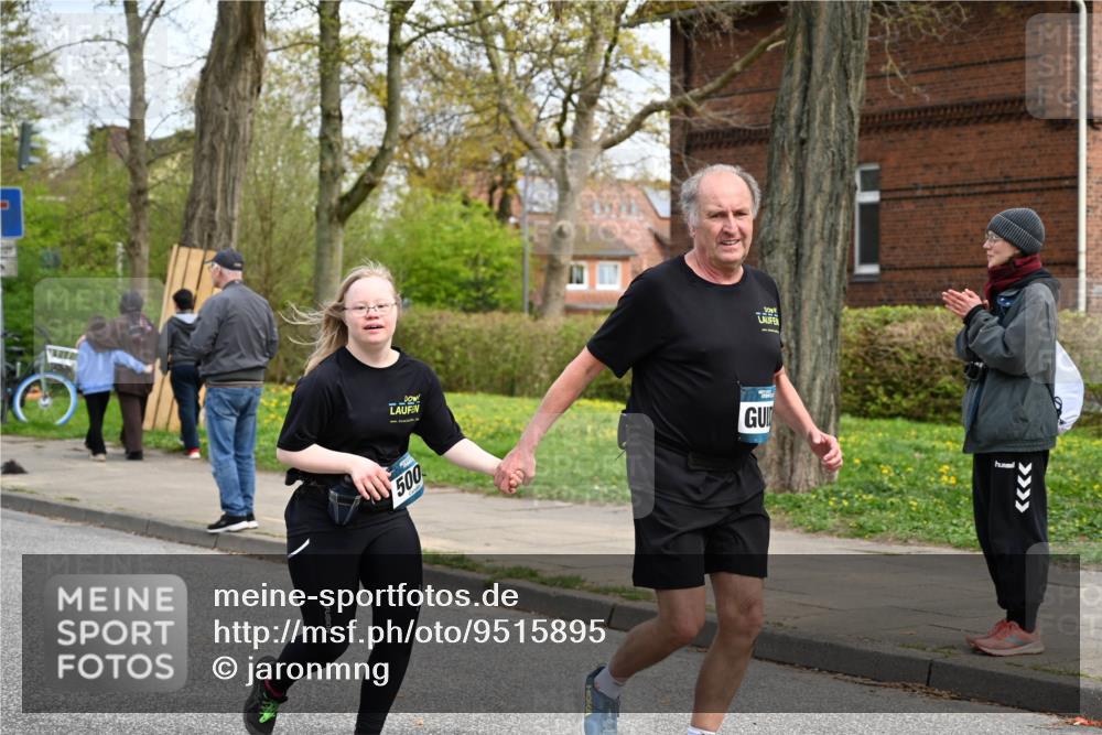 12.04.2026 - 45. Internationalen Wilhelmsburger Insellauf J. Mangold http://msf.ph/oto/9515895 12.04.2026 13:16:47 Ziel 5404, 3704, 3846, 2316, 5487, 3040, 4752, 3886, 3886, 3097, 2942, 3575, 2670, 3061, 3281, 3281, 4315, 4867, 4868, 4130, 4129, 2609, 2610, 2571, 5001, 5532, 4392, 4642 meine-sportfotos.de