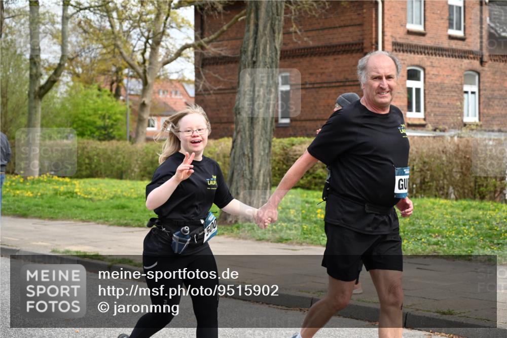 12.04.2026 - 45. Internationalen Wilhelmsburger Insellauf J. Mangold http://msf.ph/oto/9515902 12.04.2026 13:16:48 Ziel 5404, 3704, 3846, 2316, 5487, 3040, 4752, 3886, 3097, 2942, 3097, 2942, 3575, 2670, 3061, 3281, 4315, 4315, 4867, 4868, 4130, 4129, 2609, 2610, 2571, 5001, 5532, 4392, 4642, 4957 meine-sportfotos.de