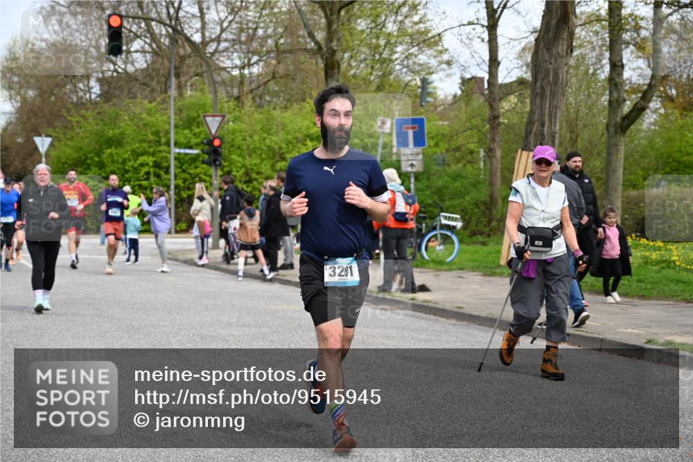 12.04.2026 - 45. Internationalen Wilhelmsburger Insellauf J. Mangold http://msf.ph/oto/9515945 12.04.2026 13:16:54 Ziel 3846, 2316, 5487, 3040, 4752, 3886, 3097, 2942, 3575, 2670, 3061, 3281, 4315, 4867, 4868, 4130, 4129, 2609, 2610, 2571, 5001, 5001, 5532, 4392, 4642, 4957, 3900, 5759, 2030, 3199, 3453 meine-sportfotos.de
