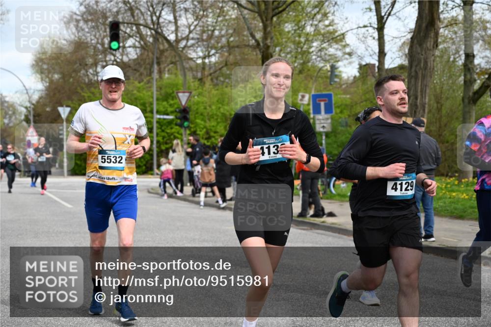 12.04.2026 - 45. Internationalen Wilhelmsburger Insellauf J. Mangold http://msf.ph/oto/9515981 12.04.2026 13:17:04 Ziel 5487, 3040, 4752, 3886, 3097, 2942, 3575, 2670, 3061, 3281, 4315, 4867, 4868, 4130, 4129, 2609, 2610, 4129, 2609, 2610, 2571, 5001, 5532, 4392, 4642, 4957, 3900, 5759, 2030, 3199, 3453, 3455, 4194, 5717, 4804, 3604, 2125 meine-sportfotos.de