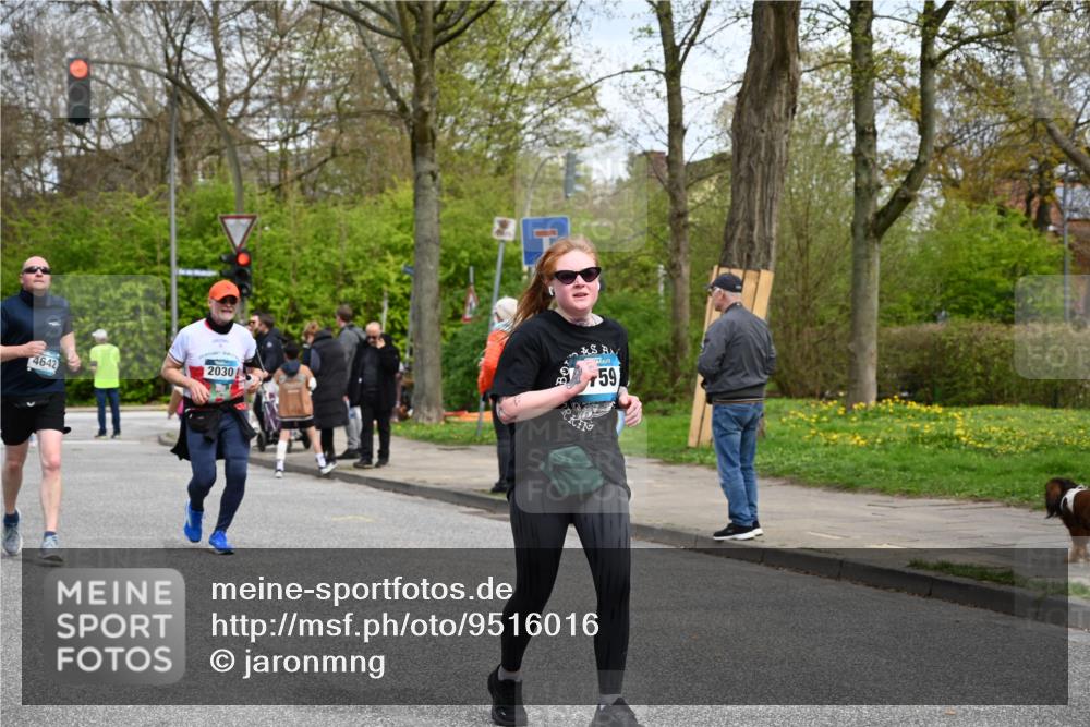 12.04.2026 - 45. Internationalen Wilhelmsburger Insellauf J. Mangold http://msf.ph/oto/9516016 12.04.2026 13:17:14 Ziel 3575, 2670, 3061, 3281, 4315, 4867, 4868, 4130, 4129, 2609, 2610, 2571, 5001, 5532, 4392, 4642, 4957, 3900, 5759, 2030, 3199, 3453, 3455, 4194, 5717, 4804, 3604, 3604, 2125, 2520, 5204, 3272, 4690, 3252, 4697, 2903 meine-sportfotos.de