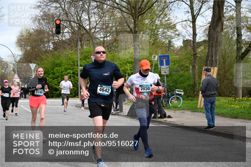 12.04.2026 - 45. Internationalen Wilhelmsburger Insellauf J. Mangold http://msf.ph/oto/9516027 12.04.2026 13:17:15 Ziel 3575, 2670, 3061, 3281, 4315, 4867, 4868, 4130, 4129, 2609, 2610, 2571, 5001, 5532, 4392, 4642, 4957, 3900, 5759, 5759, 2030, 3199, 3453, 3455, 4194, 5717, 4804, 3604, 2125, 2520, 5204, 3272, 4690, 3252, 4697, 2903, 4104 meine-sportfotos.de