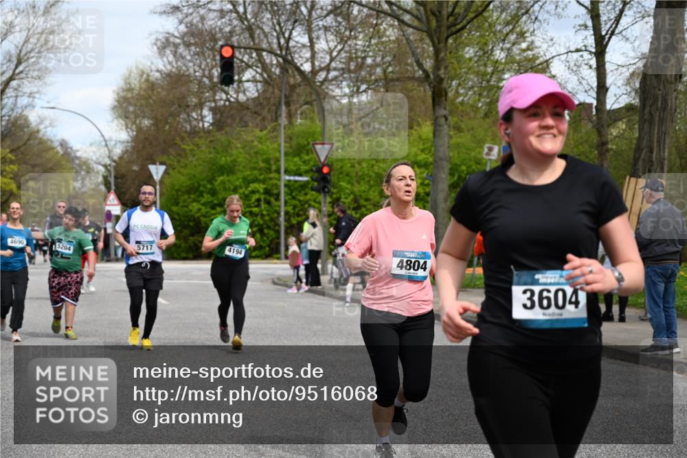 12.04.2026 - 45. Internationalen Wilhelmsburger Insellauf J. Mangold http://msf.ph/oto/9516068 12.04.2026 13:17:21 Ziel 2670, 3061, 3281, 4315, 4867, 4868, 4130, 4129, 2609, 2610, 2571, 5001, 5532, 4392, 4642, 4957, 3900, 5759, 2030, 3199, 3453, 3455, 4194, 5717, 4804, 3604, 2125, 2520, 5204, 5204, 3272, 4690, 3252, 4697, 2903, 4104, 5465, 4998, 5332, 4203 meine-sportfotos.de