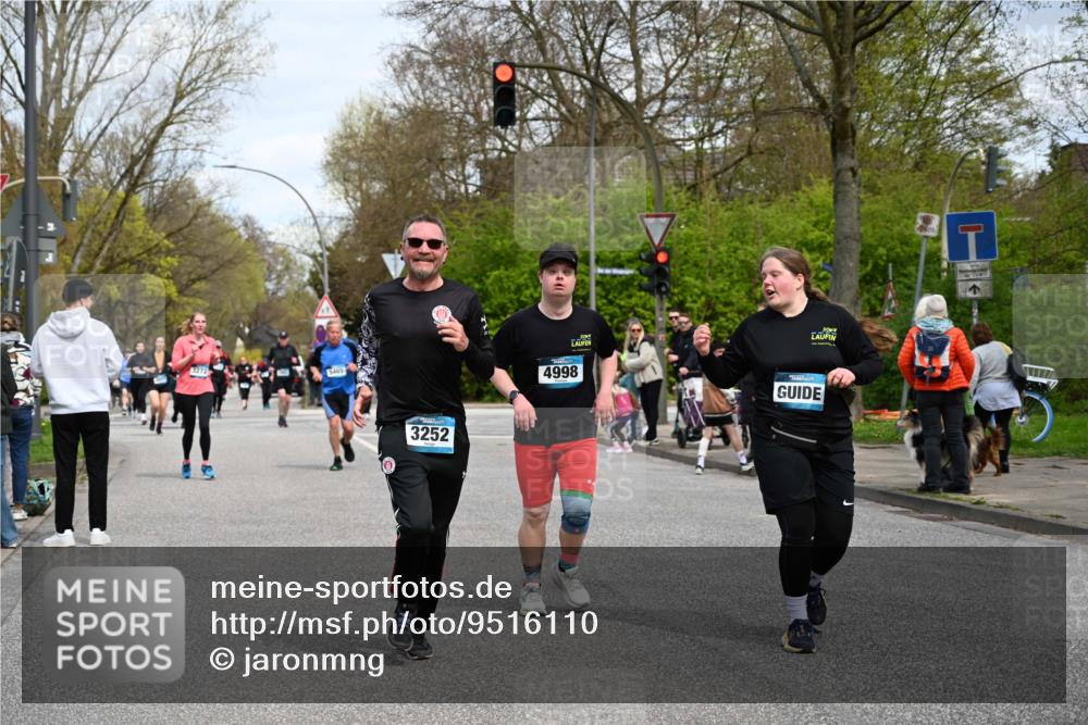 12.04.2026 - 45. Internationalen Wilhelmsburger Insellauf J. Mangold http://msf.ph/oto/9516110 12.04.2026 13:17:27 Ziel 4868, 4130, 4129, 2609, 2610, 2571, 5001, 5532, 4392, 4642, 4957, 3900, 5759, 2030, 3199, 3453, 3455, 4194, 5717, 4804, 3604, 2125, 2520, 5204, 3272, 4690, 3252, 4697, 2903, 4104, 4104, 5465, 4998, 5332, 4203, 4202, 5836, 2759, 4487, 2833 meine-sportfotos.de