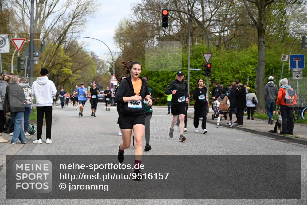 12.04.2026 - 45. Internationalen Wilhelmsburger Insellauf J. Mangold http://msf.ph/oto/9516157 12.04.2026 13:17:36 Ziel 4957, 3900, 5759, 2030, 3199, 3453, 3455, 4194, 5717, 4804, 3604, 2125, 2520, 5204, 3272, 4690, 3252, 4697, 2903, 4104, 5465, 4998, 5332, 4203, 4202, 5836, 2759, 4487, 2833, 3879, 3630, 5714, 4213 meine-sportfotos.de