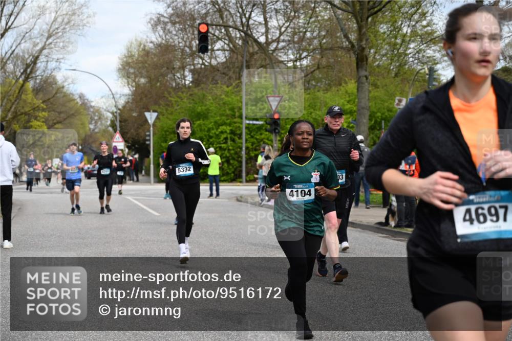 12.04.2026 - 45. Internationalen Wilhelmsburger Insellauf J. Mangold http://msf.ph/oto/9516172 12.04.2026 13:17:38 Ziel 3900, 5759, 2030, 3199, 3453, 3455, 4194, 5717, 4804, 3604, 2125, 2520, 5204, 3272, 4690, 3252, 4697, 2903, 4104, 5465, 4998, 5332, 4203, 4202, 5836, 2759, 4487, 4487, 2833, 3879, 3630, 5714, 4213, 2516, 2517, 4031 meine-sportfotos.de