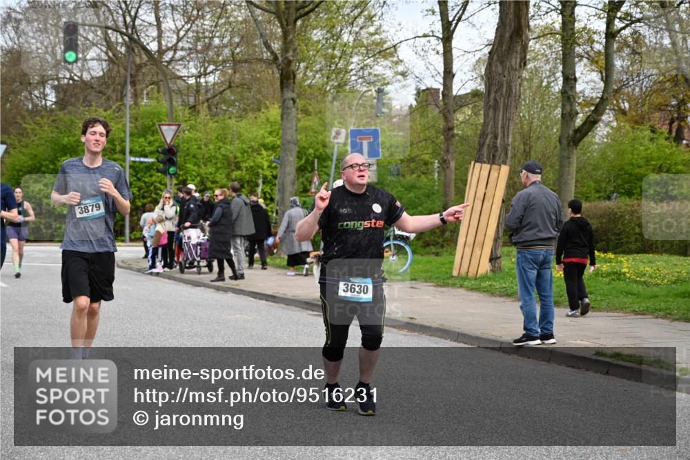 12.04.2026 - 45. Internationalen Wilhelmsburger Insellauf J. Mangold http://msf.ph/oto/9516231 12.04.2026 13:17:49 Ziel 5717, 4804, 3604, 2125, 2520, 5204, 3272, 4690, 3252, 4697, 2903, 4104, 5465, 4998, 5332, 4203, 4202, 5836, 2759, 4487, 2833, 3879, 3630, 5714, 4213, 2516, 2517, 2516, 2517, 4031, 3694, 2018, 2961, 3248, 2570, 2573, 3277 meine-sportfotos.de