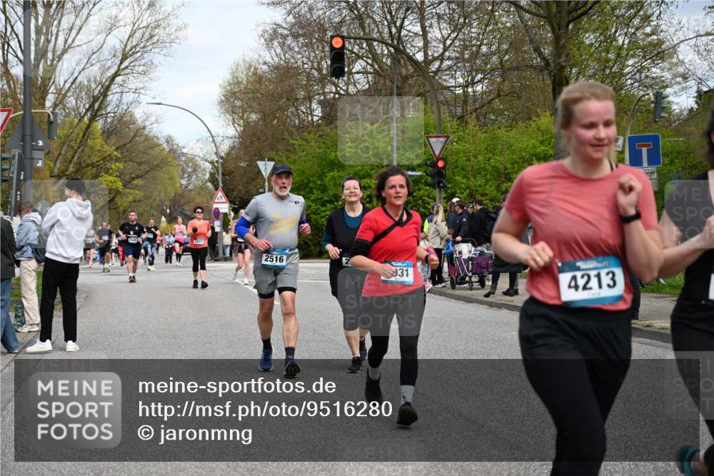 12.04.2026 - 45. Internationalen Wilhelmsburger Insellauf J. Mangold http://msf.ph/oto/9516280 12.04.2026 13:17:57 Ziel 2520, 5204, 3272, 4690, 3252, 4697, 2903, 4104, 5465, 4998, 5332, 4203, 4202, 5836, 2759, 4487, 2833, 3879, 3630, 5714, 4213, 3630, 5714, 4213, 2516, 2517, 4031, 3694, 2018, 2961, 3248, 2570, 2573, 2570, 2573, 3277, 3828, 4948, 5488, 5663, 4727, 5541, 4153, 3528, 3527, 4400, 4403, 4556 meine-sportfotos.de