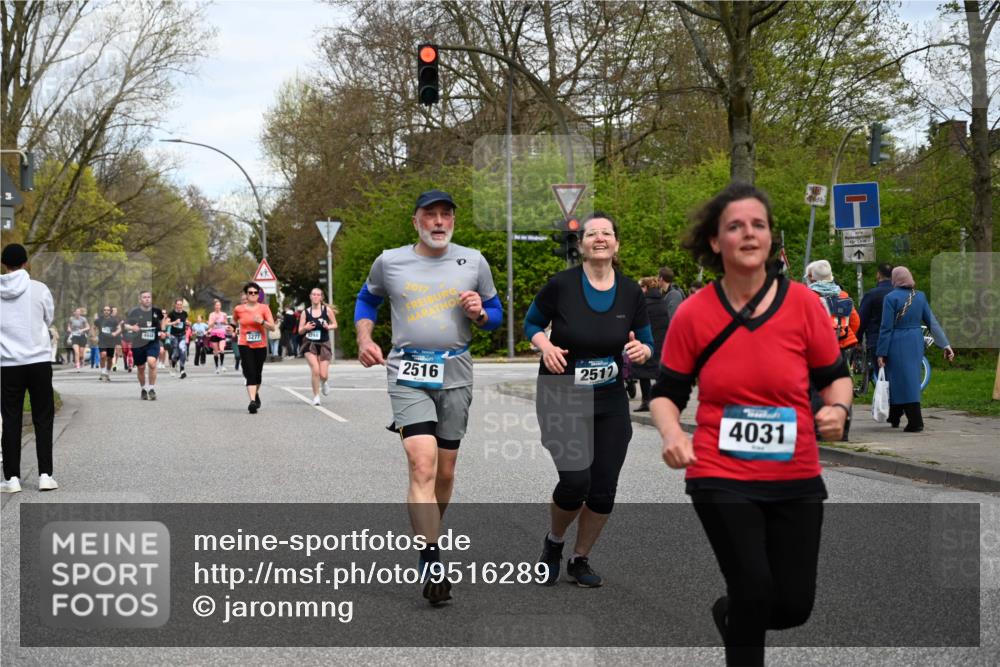 12.04.2026 - 45. Internationalen Wilhelmsburger Insellauf J. Mangold http://msf.ph/oto/9516289 12.04.2026 13:17:58 Ziel 5204, 3272, 4690, 3252, 4697, 2903, 4104, 5465, 4998, 5332, 4203, 4202, 5836, 2759, 4487, 2833, 3879, 3630, 5714, 4213, 2516, 2517, 4031, 3694, 2018, 2961, 3248, 2570, 2573, 3277, 3828, 4948, 5488, 5663, 4727, 5541, 4153, 3528, 3527, 4400, 4403, 4556 meine-sportfotos.de
