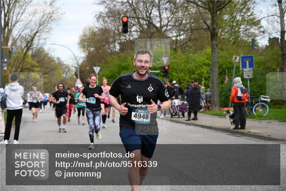 12.04.2026 - 45. Internationalen Wilhelmsburger Insellauf J. Mangold http://msf.ph/oto/9516339 12.04.2026 13:18:07 Ziel 5332, 4203, 4202, 5836, 2759, 4487, 2833, 3879, 3630, 5714, 4213, 2516, 2517, 4031, 3694, 2018, 2961, 2961, 3248, 2570, 2573, 3277, 3828, 4948, 5488, 5663, 4727, 5541, 4153, 4727, 5541, 4153, 3528, 3527, 4400, 4403, 4556, 4626, 2019, 3940, 3482 meine-sportfotos.de
