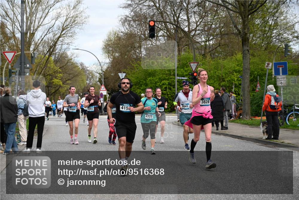 12.04.2026 - 45. Internationalen Wilhelmsburger Insellauf J. Mangold http://msf.ph/oto/9516368 12.04.2026 13:18:10 Ziel 4203, 4202, 5836, 2759, 4487, 2833, 3879, 3630, 5714, 4213, 2516, 2517, 4031, 3694, 2018, 2961, 3248, 2570, 2573, 3277, 3828, 4948, 5488, 5663, 4727, 5541, 4153, 3528, 3527, 4400, 4403, 4556, 4626, 2019, 3940, 3482, 3524 meine-sportfotos.de
