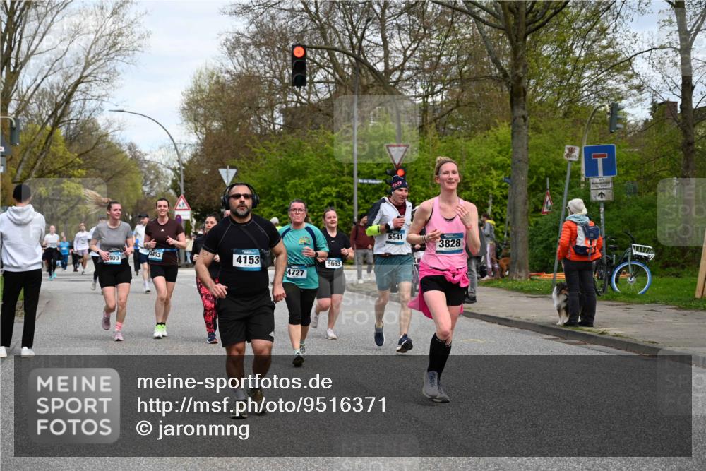 12.04.2026 - 45. Internationalen Wilhelmsburger Insellauf J. Mangold http://msf.ph/oto/9516371 12.04.2026 13:18:10 Ziel 4203, 4202, 5836, 2759, 4487, 2833, 3879, 3630, 5714, 4213, 2516, 2517, 4031, 3694, 2018, 2961, 3248, 2570, 2573, 3277, 3828, 4948, 5488, 5663, 4727, 5541, 4153, 3528, 3527, 4400, 4403, 4556, 4626, 2019, 3940, 3482, 3524 meine-sportfotos.de