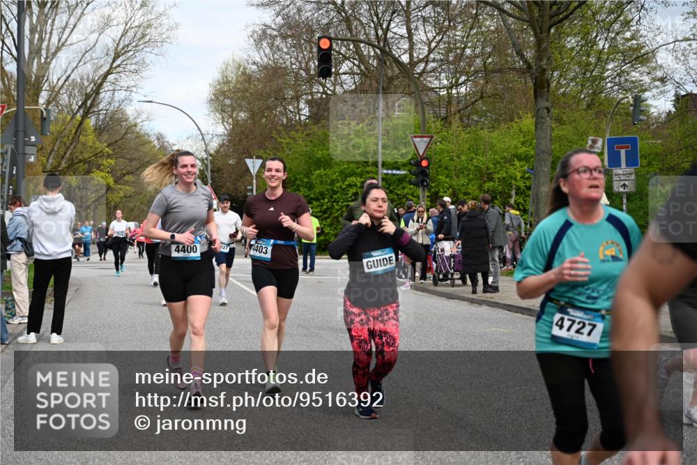 12.04.2026 - 45. Internationalen Wilhelmsburger Insellauf J. Mangold http://msf.ph/oto/9516392 12.04.2026 13:18:13 Ziel 4487, 2833, 3879, 3630, 5714, 4213, 2516, 2517, 4031, 3694, 2018, 2961, 3248, 2570, 2573, 3277, 3828, 4948, 5488, 5663, 4727, 5541, 4153, 3528, 3527, 4400, 4403, 4556, 4626, 2019, 3940, 3482, 3524, 2572, 3587, 4734 meine-sportfotos.de