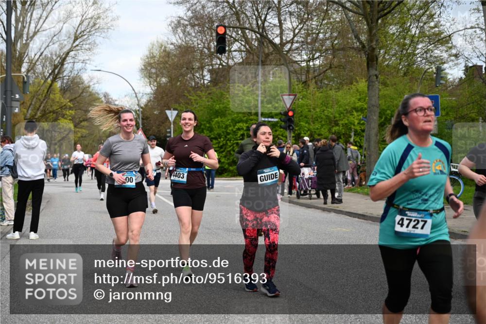12.04.2026 - 45. Internationalen Wilhelmsburger Insellauf J. Mangold http://msf.ph/oto/9516393 12.04.2026 13:18:13 Ziel 4487, 2833, 3879, 3630, 5714, 4213, 2516, 2517, 4031, 3694, 2018, 2961, 3248, 2570, 2573, 3277, 3828, 4948, 5488, 5663, 4727, 5541, 4153, 3528, 3527, 4400, 4403, 4556, 4626, 2019, 3940, 3482, 3524, 2572, 3587, 4734 meine-sportfotos.de
