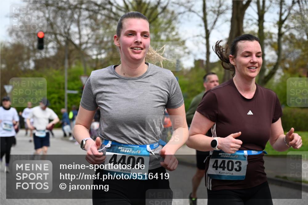 12.04.2026 - 45. Internationalen Wilhelmsburger Insellauf J. Mangold http://msf.ph/oto/9516419 12.04.2026 13:18:16 Ziel 2833, 3879, 3630, 5714, 4213, 2516, 2517, 4031, 3694, 2018, 2961, 3248, 2570, 2573, 3277, 3828, 4948, 5488, 5663, 4727, 5541, 4153, 3528, 3527, 4400, 4403, 4556, 4626, 2019, 3940, 3482, 3524, 2572, 3587, 4734 meine-sportfotos.de