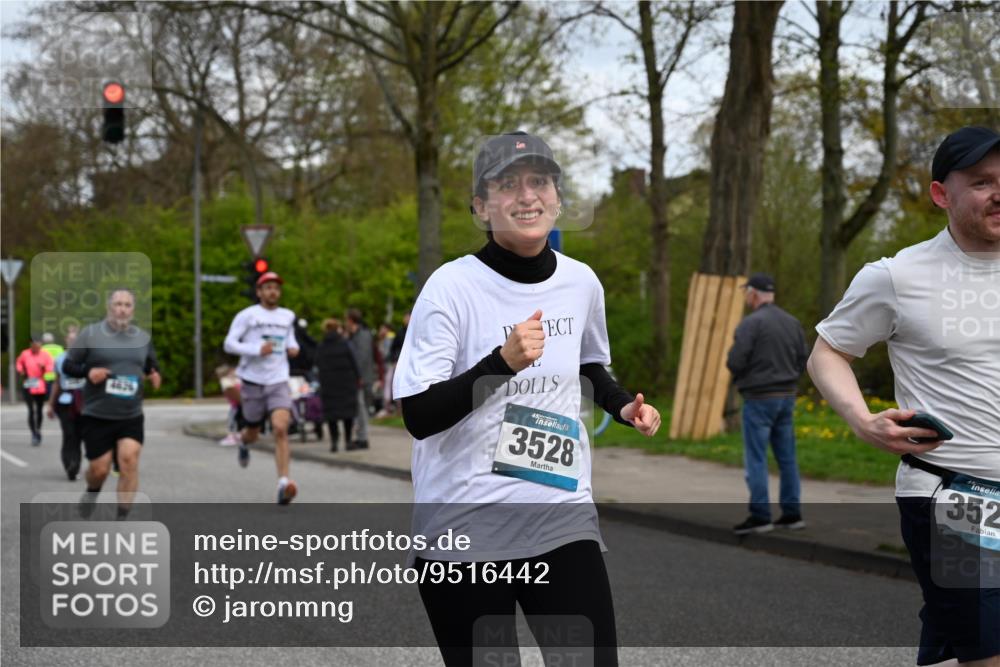 12.04.2026 - 45. Internationalen Wilhelmsburger Insellauf J. Mangold http://msf.ph/oto/9516442 12.04.2026 13:18:19 Ziel 3879, 3630, 5714, 4213, 2516, 2517, 4031, 3694, 2018, 2961, 3248, 2570, 2573, 3277, 3828, 4948, 5488, 5663, 4727, 5541, 4153, 4727, 5541, 4153, 3528, 3527, 4400, 4403, 4556, 4626, 2019, 3940, 3482, 3524, 2572, 3587, 4734, 2061 meine-sportfotos.de