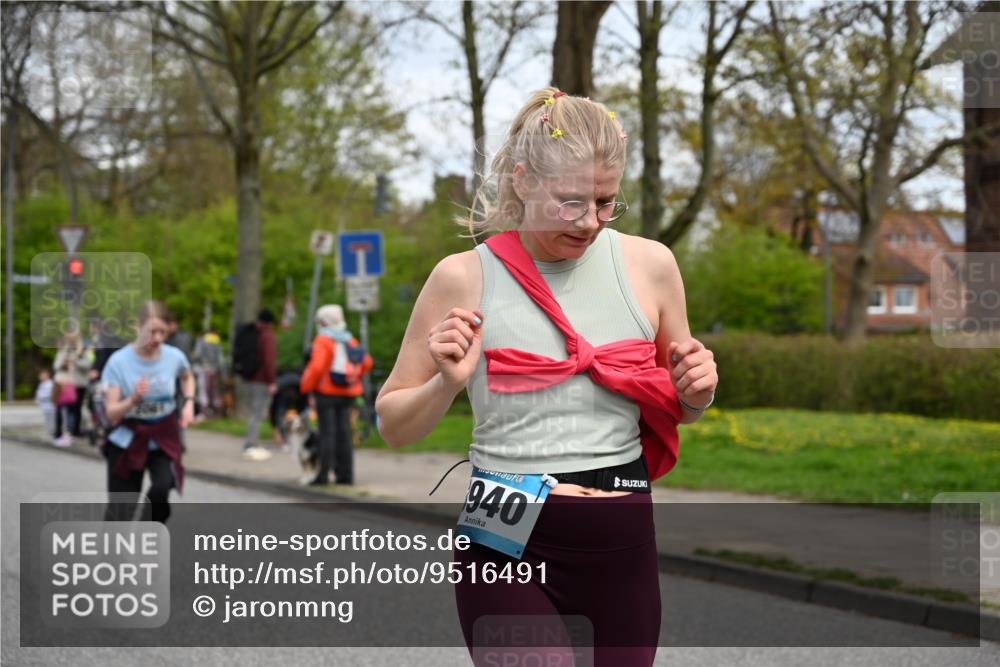 12.04.2026 - 45. Internationalen Wilhelmsburger Insellauf J. Mangold http://msf.ph/oto/9516491 12.04.2026 13:18:25 Ziel 2516, 2517, 4031, 3694, 2018, 2961, 3248, 2570, 2573, 3277, 3828, 4948, 5488, 5663, 4727, 5541, 4153, 3528, 3527, 4400, 4403, 4556, 4626, 2019, 3940, 3482, 3524, 2572, 3587, 4734, 2061, 4020, 5849, 4639, 3809, 4660, 2174 meine-sportfotos.de