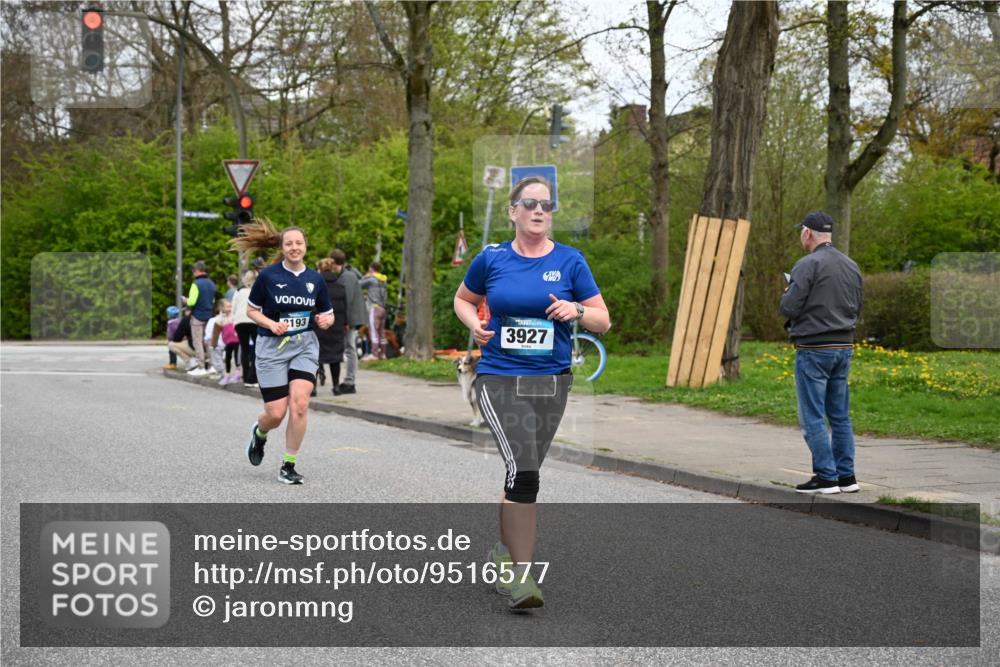 12.04.2026 - 45. Internationalen Wilhelmsburger Insellauf J. Mangold http://msf.ph/oto/9516577 12.04.2026 13:19:08 Ziel 4020, 5849, 4639, 3809, 4660, 2174, 5019, 4543, 4793, 5786, 4112, 3071, 2027, 5007, 4594, 4984, 3927, 3193, 4469, 5327, 3125, 4518, 5778, 2799, 4972, 3265 meine-sportfotos.de