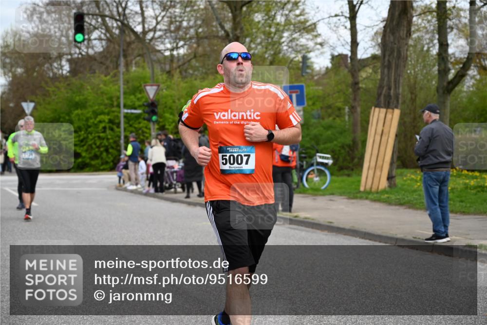 12.04.2026 - 45. Internationalen Wilhelmsburger Insellauf J. Mangold http://msf.ph/oto/9516599 12.04.2026 13:19:12 Ziel 5849, 4639, 3809, 4660, 2174, 5019, 4543, 4793, 5786, 4112, 3071, 2027, 5007, 4594, 4594, 4984, 3927, 3193, 4469, 5327, 3125, 4518, 5778, 2799, 4972, 3265, 5003, 3857, 2946, 4905, 4274 meine-sportfotos.de