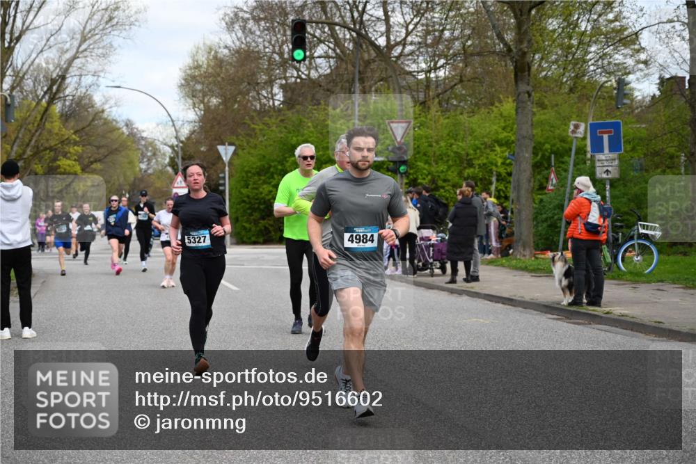 12.04.2026 - 45. Internationalen Wilhelmsburger Insellauf J. Mangold http://msf.ph/oto/9516602 12.04.2026 13:19:14 Ziel 2174, 5019, 4543, 4793, 5786, 4112, 3071, 2027, 5007, 4594, 4984, 3927, 3927, 3193, 4469, 5327, 3125, 4518, 5778, 2799, 4972, 3265, 5003, 3857, 2946, 4905, 4274, 2534 meine-sportfotos.de