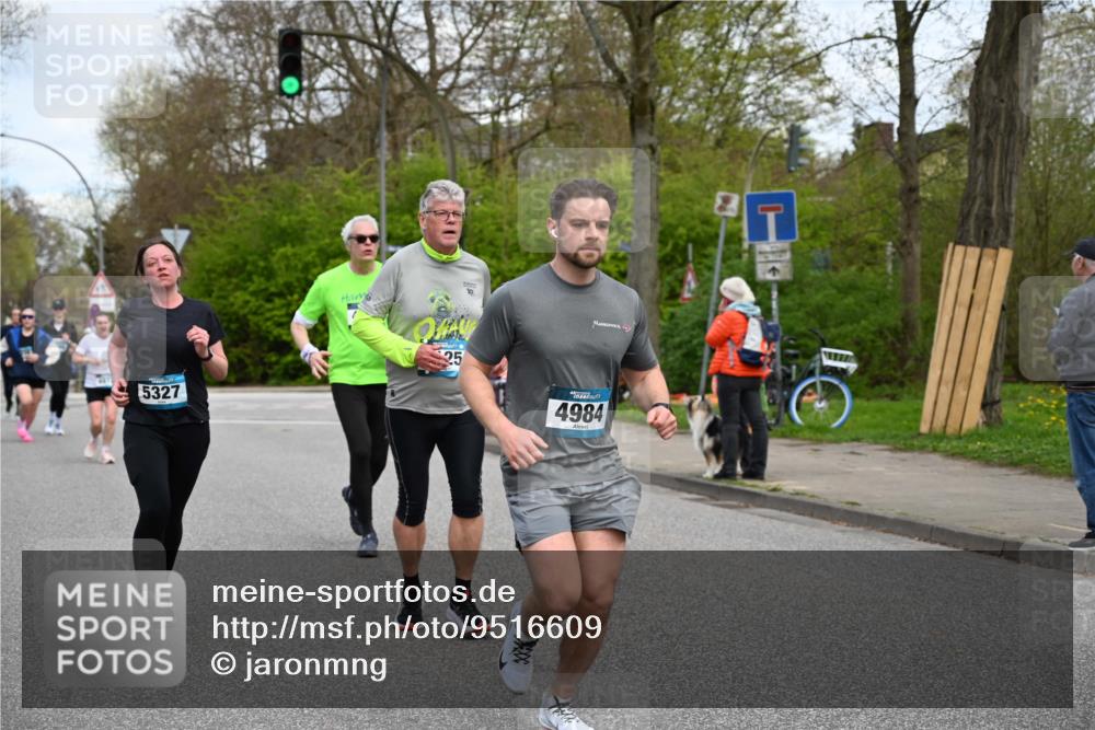 12.04.2026 - 45. Internationalen Wilhelmsburger Insellauf J. Mangold http://msf.ph/oto/9516609 12.04.2026 13:19:15 Ziel 5019, 4543, 4793, 5786, 4112, 3071, 2027, 5007, 4594, 4984, 3927, 3193, 4469, 5327, 3125, 4518, 5778, 2799, 4972, 4972, 3265, 5003, 3857, 2946, 4905, 4274, 2534, 4936 meine-sportfotos.de