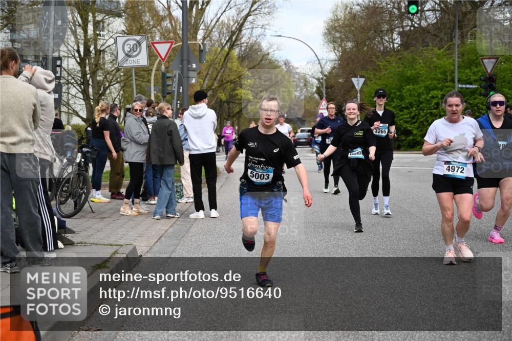 12.04.2026 - 45. Internationalen Wilhelmsburger Insellauf J. Mangold http://msf.ph/oto/9516640 12.04.2026 13:19:20 Ziel 4543, 4793, 5786, 4112, 3071, 2027, 5007, 4594, 4984, 3927, 3193, 4469, 5327, 3125, 4518, 5778, 2799, 4972, 3265, 5003, 3857, 2946, 4905, 4274, 2534, 4936, 2366, 3655 meine-sportfotos.de