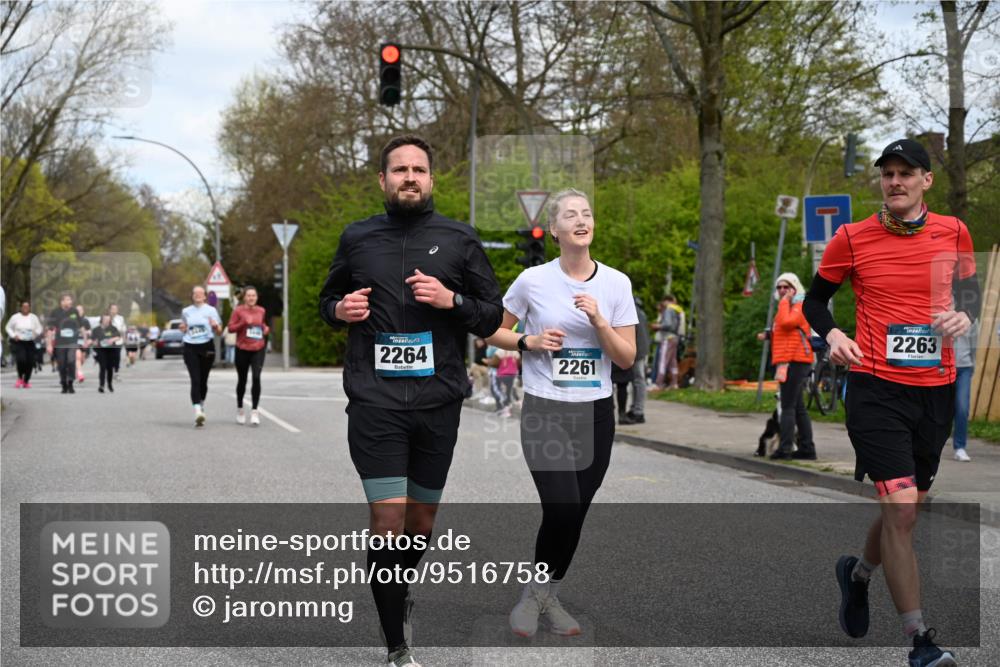 12.04.2026 - 45. Internationalen Wilhelmsburger Insellauf J. Mangold http://msf.ph/oto/9516758 12.04.2026 13:19:44 Ziel 4518, 5778, 2799, 4972, 3265, 5003, 3857, 2946, 4905, 4274, 2534, 4936, 2366, 3655, 2261, 2264, 3448, 3449, 2894, 2888, 3898, 2431, 4121, 5308 meine-sportfotos.de