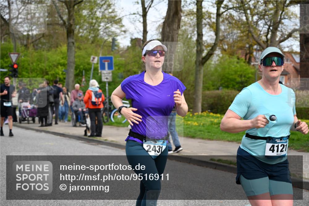 12.04.2026 - 45. Internationalen Wilhelmsburger Insellauf J. Mangold http://msf.ph/oto/9516911 12.04.2026 13:20:13 Ziel 2261, 2264, 3448, 3449, 2894, 2888, 3898, 2431, 4121, 5308, 3236, 4718, 2247, 3203, 5342, 3822, 3821, 4999, 4803, 2224, 4223, 4224, 4954, 5258, 3284, 2469, 4305, 2013, 3233, 5230, 3766 meine-sportfotos.de