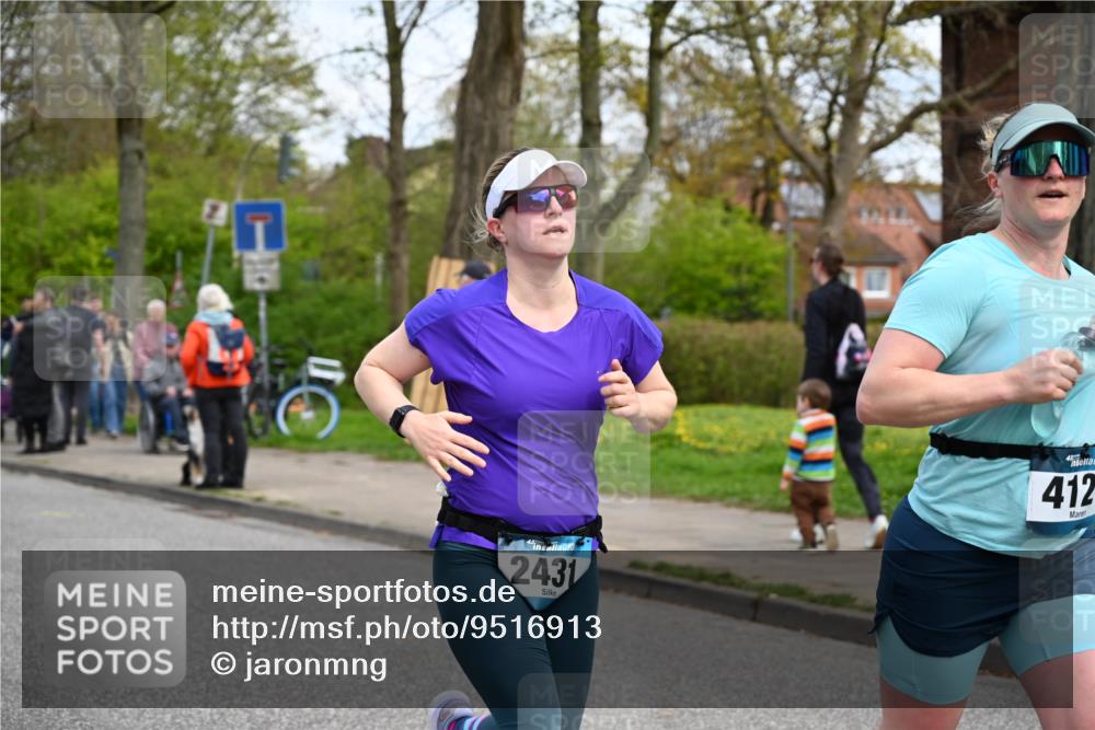 12.04.2026 - 45. Internationalen Wilhelmsburger Insellauf J. Mangold http://msf.ph/oto/9516913 12.04.2026 13:20:13 Ziel 2261, 2264, 3448, 3449, 2894, 2888, 3898, 2431, 4121, 5308, 3236, 4718, 2247, 3203, 5342, 3822, 3821, 4999, 4803, 2224, 4223, 4224, 4954, 5258, 3284, 2469, 4305, 2013, 3233, 5230, 3766 meine-sportfotos.de