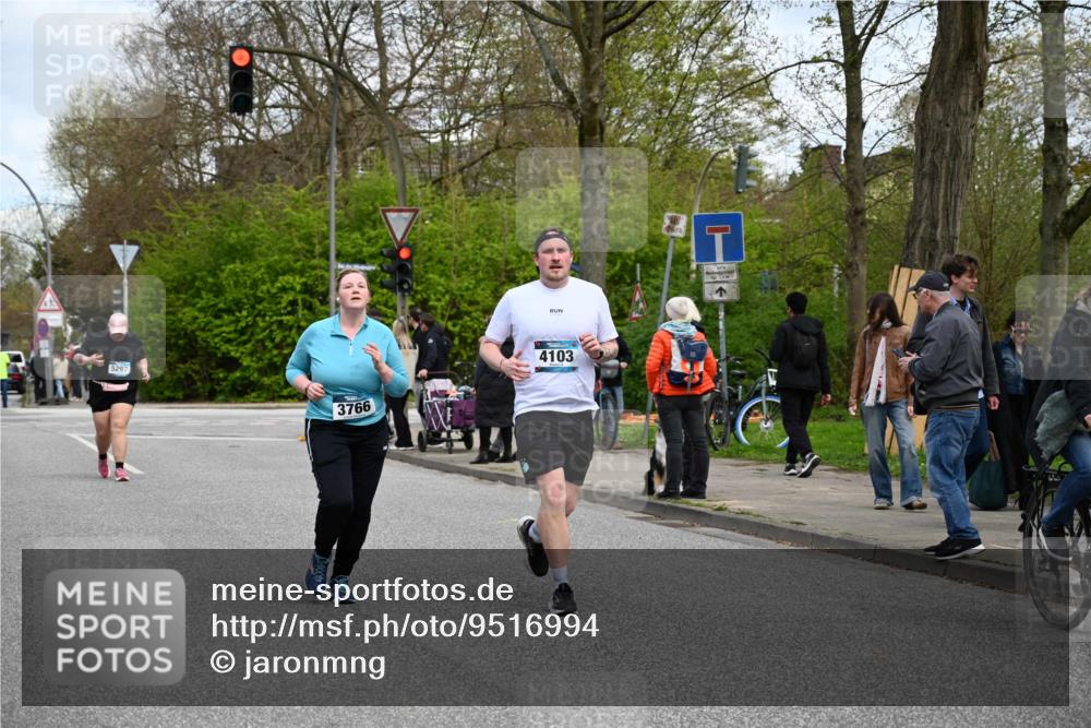 12.04.2026 - 45. Internationalen Wilhelmsburger Insellauf J. Mangold http://msf.ph/oto/9516994 12.04.2026 13:20:30 Ziel 2431, 4121, 5308, 3236, 4718, 2247, 3203, 5342, 3822, 3821, 4999, 4803, 2224, 4223, 4224, 4954, 5258, 3284, 2469, 4305, 4305, 2013, 3233, 5230, 3766, 4103, 4341, 5633, 4284, 4293, 5543, 2363, 2101 meine-sportfotos.de