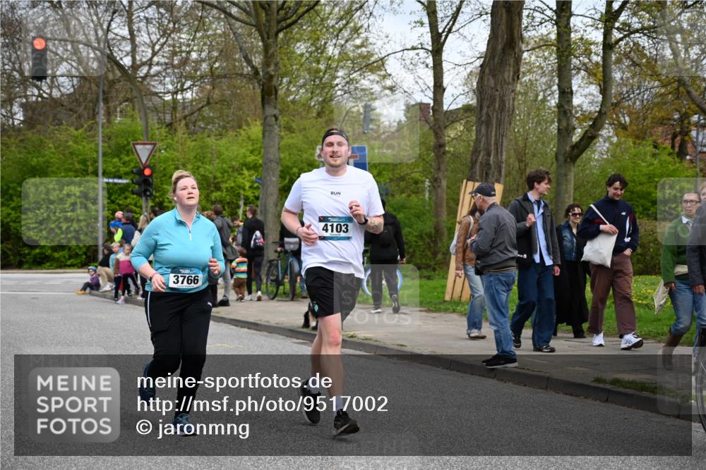 12.04.2026 - 45. Internationalen Wilhelmsburger Insellauf J. Mangold http://msf.ph/oto/9517002 12.04.2026 13:20:31 Ziel 2431, 4121, 5308, 3236, 4718, 2247, 3203, 5342, 3822, 3821, 4999, 4803, 2224, 4223, 4224, 4954, 5258, 3284, 2469, 4305, 2013, 2013, 3233, 5230, 3766, 4103, 4341, 5633, 4284, 4293, 5543, 2363, 2101 meine-sportfotos.de