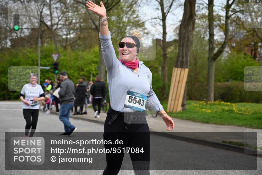 12.04.2026 - 45. Internationalen Wilhelmsburger Insellauf J. Mangold http://msf.ph/oto/9517084 12.04.2026 13:20:45 Ziel 4224, 4954, 5258, 3284, 2469, 4305, 2013, 3233, 5230, 3766, 4103, 4341, 5633, 5633, 4284, 4293, 5543, 2363, 2101, 4417, 3552, 3551, 3552, 3551, 2333, 4018, 5716, 4319, 5297 meine-sportfotos.de