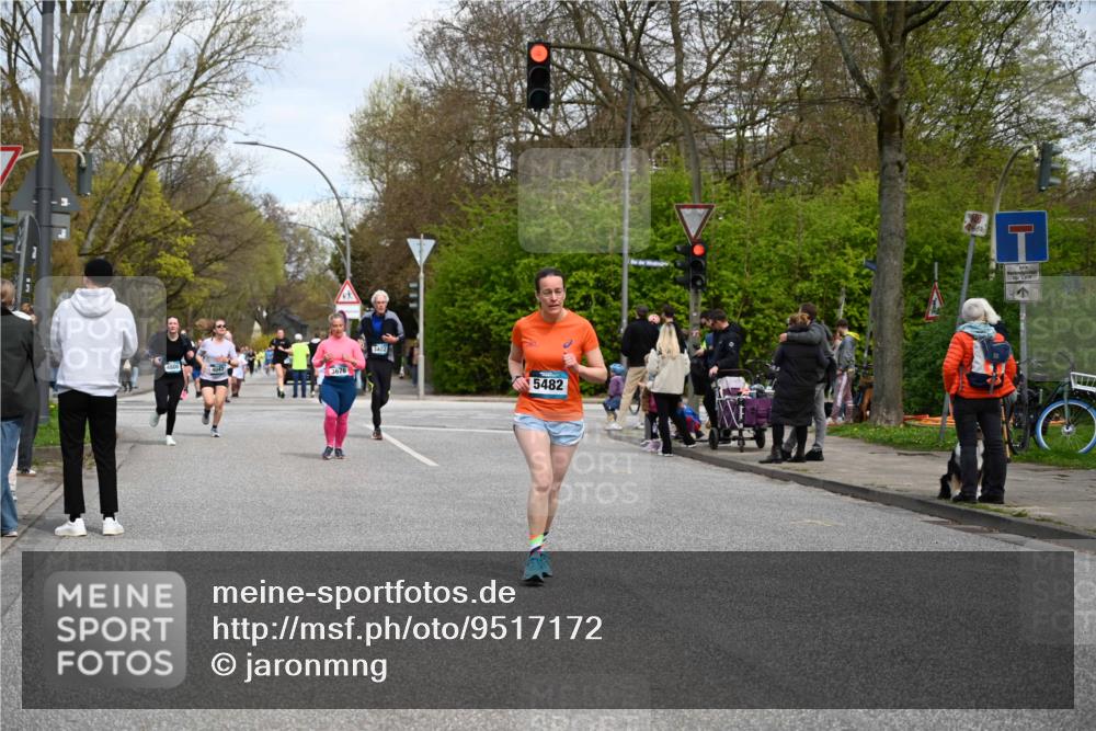 12.04.2026 - 45. Internationalen Wilhelmsburger Insellauf J. Mangold http://msf.ph/oto/9517172 12.04.2026 13:21:12 Ziel 4293, 5543, 2363, 2101, 4417, 3552, 3551, 2333, 4018, 5716, 4319, 5297, 4878, 5484, 2692, 2692, 4444, 4800, 4047, 2175, 3402, 5482, 4017, 3676, 2628, 3251 meine-sportfotos.de