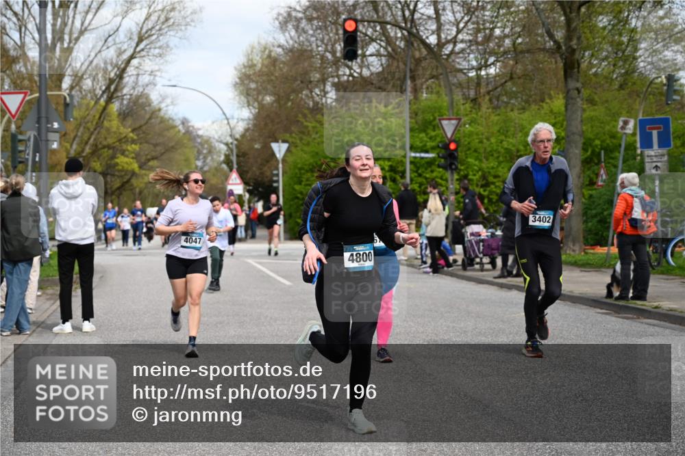 12.04.2026 - 45. Internationalen Wilhelmsburger Insellauf J. Mangold http://msf.ph/oto/9517196 12.04.2026 13:21:18 Ziel 2101, 4417, 3552, 3551, 2333, 4018, 5716, 4319, 5297, 4878, 5484, 2692, 4444, 4800, 4047, 2175, 3402, 5482, 4017, 4017, 3676, 2628, 3251, 5201, 3109, 4404, 4362, 2473 meine-sportfotos.de