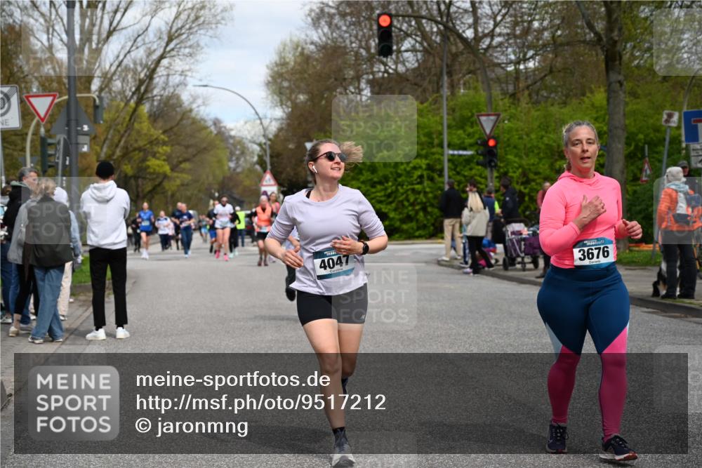 12.04.2026 - 45. Internationalen Wilhelmsburger Insellauf J. Mangold http://msf.ph/oto/9517212 12.04.2026 13:21:20 Ziel 4417, 3552, 3551, 2333, 4018, 5716, 4319, 5297, 4878, 5484, 2692, 4444, 4800, 4047, 2175, 4047, 2175, 3402, 5482, 4017, 3676, 2628, 3251, 5201, 3109, 4404, 4362, 2473, 2552 meine-sportfotos.de