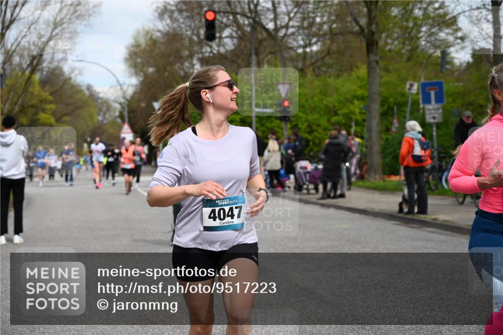 12.04.2026 - 45. Internationalen Wilhelmsburger Insellauf J. Mangold http://msf.ph/oto/9517223 12.04.2026 13:21:21 Ziel 4417, 3552, 3551, 2333, 4018, 5716, 4319, 5297, 4878, 5484, 2692, 4444, 4800, 4047, 2175, 3402, 3402, 5482, 4017, 3676, 2628, 3251, 5201, 3109, 4404, 4362, 2473, 2552, 2130 meine-sportfotos.de