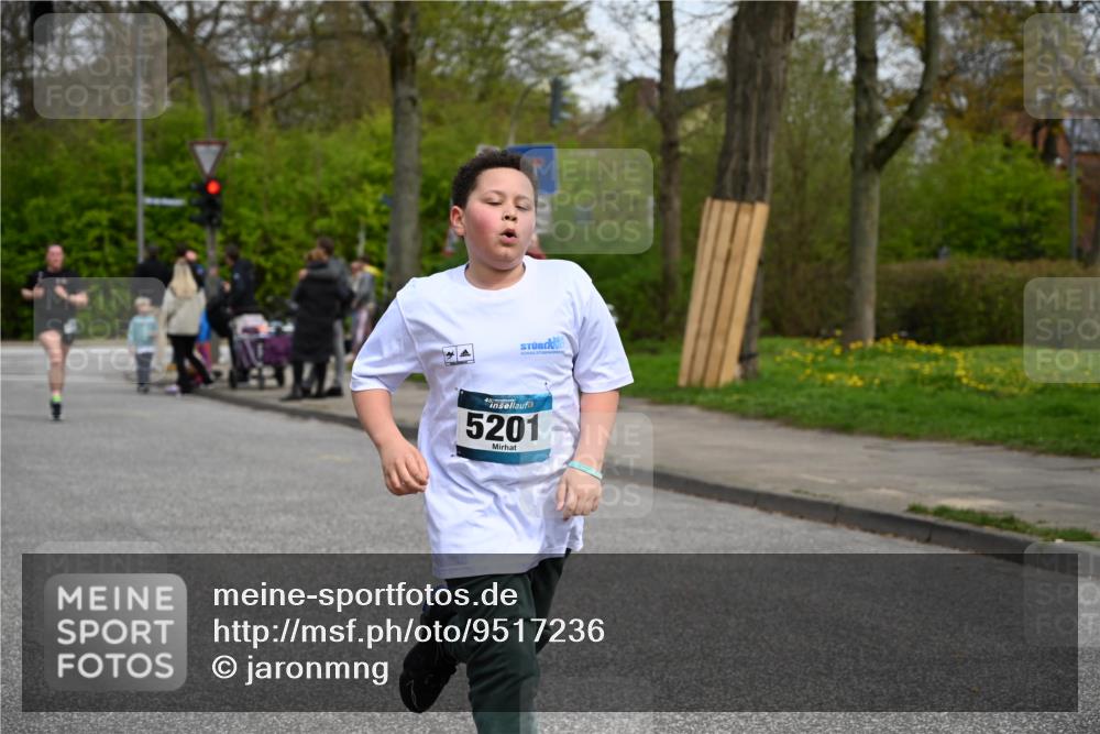 12.04.2026 - 45. Internationalen Wilhelmsburger Insellauf J. Mangold http://msf.ph/oto/9517236 12.04.2026 13:21:24 Ziel 2333, 4018, 5716, 4319, 5297, 4878, 5484, 2692, 4444, 4800, 4047, 2175, 3402, 5482, 4017, 3676, 2628, 3251, 3251, 5201, 3109, 4404, 4362, 2473, 2552, 2130, 2840, 3998, 5462 meine-sportfotos.de