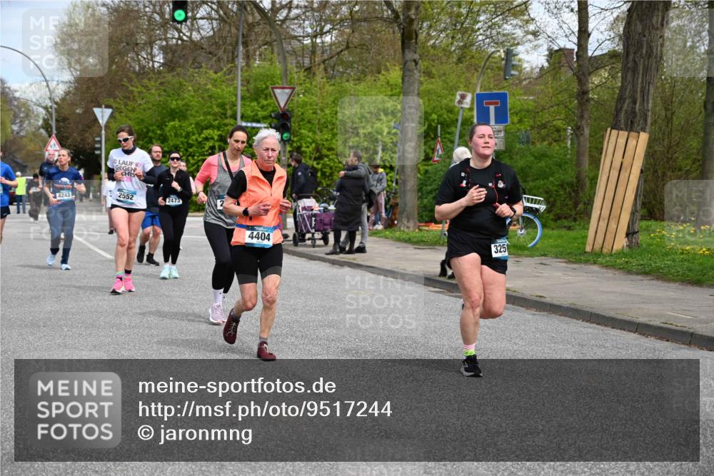 12.04.2026 - 45. Internationalen Wilhelmsburger Insellauf J. Mangold http://msf.ph/oto/9517244 12.04.2026 13:21:28 Ziel 5716, 4319, 5297, 4878, 5484, 2692, 4444, 4800, 4047, 2175, 3402, 5482, 4017, 3676, 2628, 3251, 5201, 3109, 4404, 4362, 2473, 2552, 2130, 2840, 3998, 5462, 5205, 4809, 2002 meine-sportfotos.de