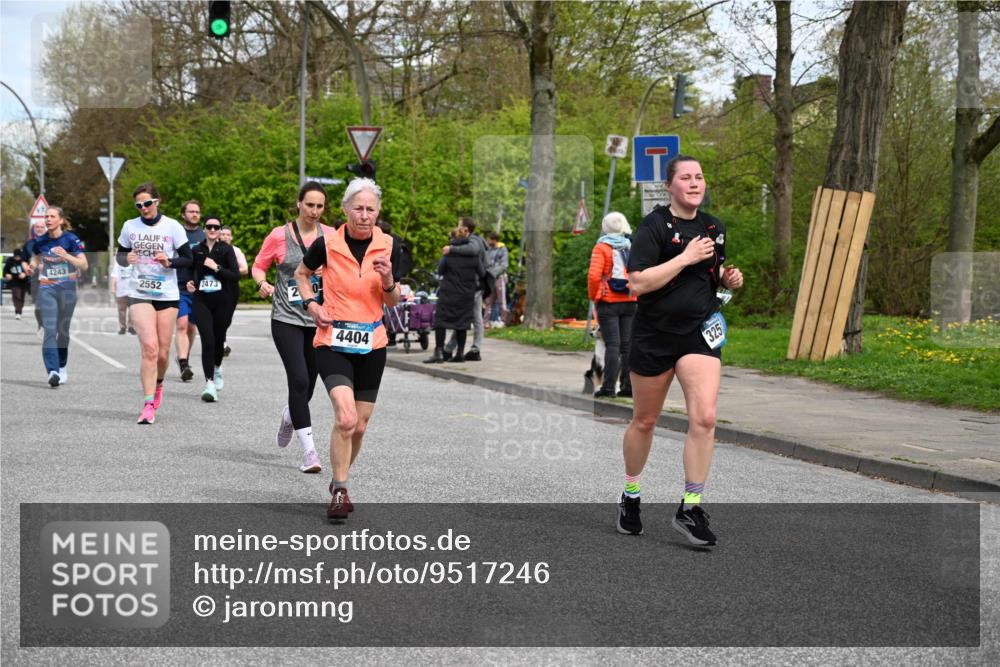 12.04.2026 - 45. Internationalen Wilhelmsburger Insellauf J. Mangold http://msf.ph/oto/9517246 12.04.2026 13:21:28 Ziel 5716, 4319, 5297, 4878, 5484, 2692, 4444, 4800, 4047, 2175, 3402, 5482, 4017, 3676, 2628, 3251, 5201, 3109, 4404, 4362, 2473, 2552, 2130, 2840, 3998, 5462, 5205, 4809, 2002 meine-sportfotos.de