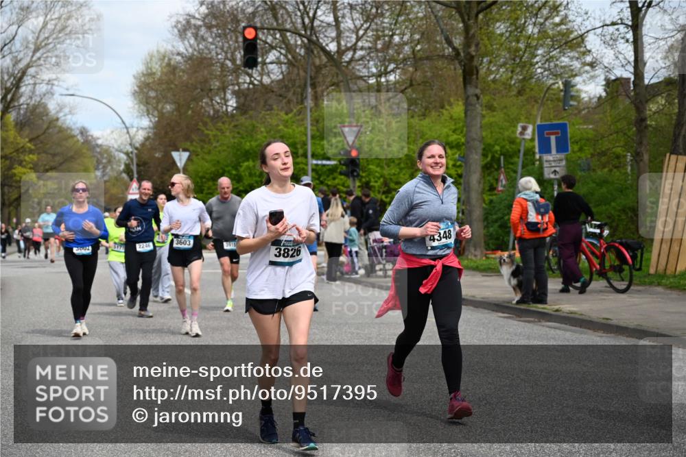12.04.2026 - 45. Internationalen Wilhelmsburger Insellauf J. Mangold http://msf.ph/oto/9517395 12.04.2026 13:21:56 Ziel 3676, 2628, 3251, 5201, 3109, 4404, 4362, 2473, 2552, 2130, 2840, 3998, 5462, 5205, 4809, 2002, 2332, 2332, 2116, 3581, 3235, 3915, 5080, 4348, 5085, 3603, 3602, 5092, 2246, 5192, 5171, 3162, 4443, 4442, 3746, 5290, 3057, 3667, 5304, 4210 meine-sportfotos.de